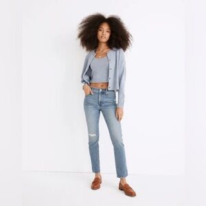 The Mid-Rise Perfect Vintage Jean in Ainsdale Wash: Knee-Rip- Size 26